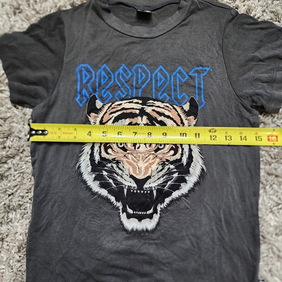 NWT Pixie Lane Gray Tiger Graphic Kids T-Shirt - Picture 5 of 5
